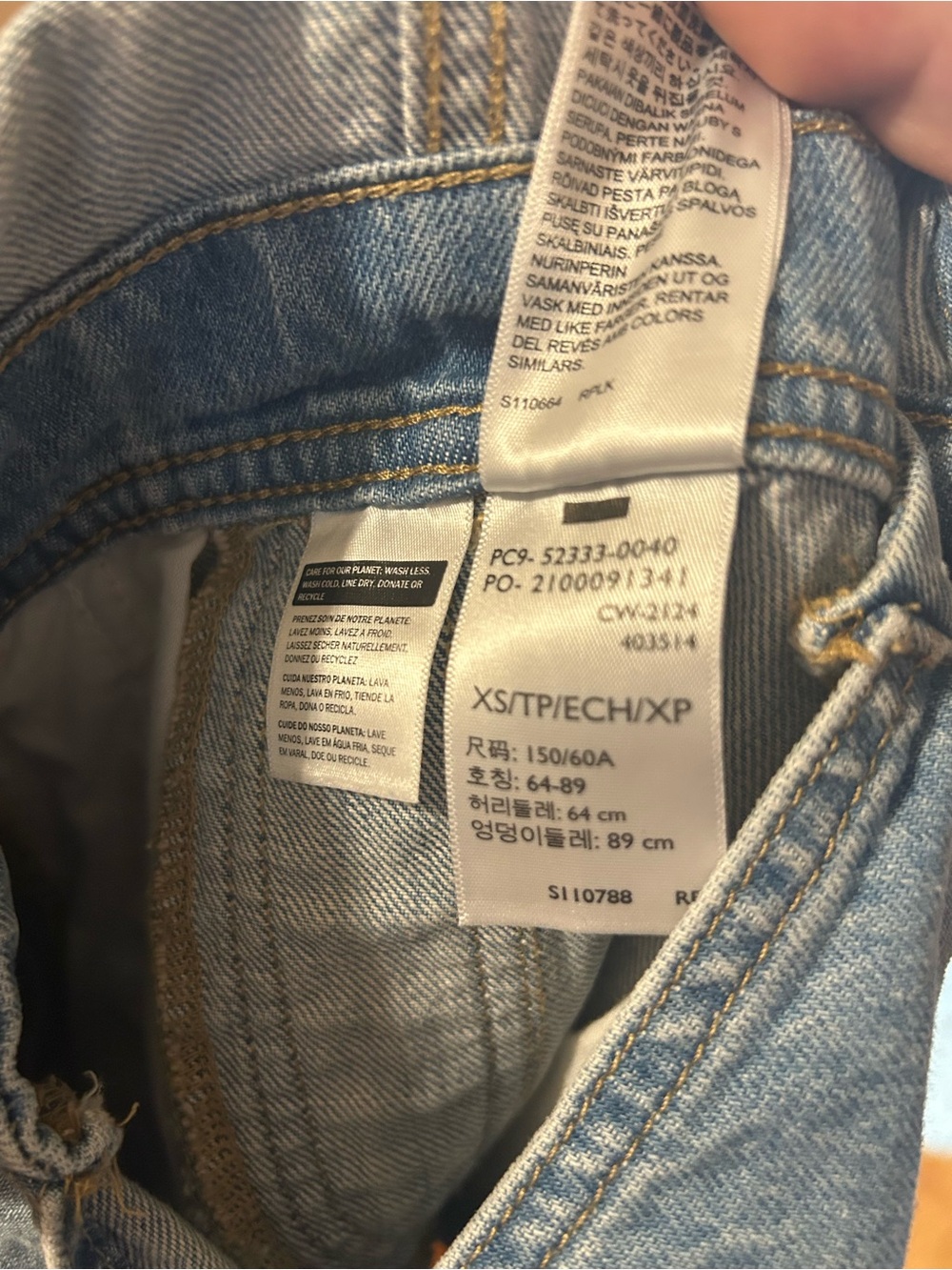 Levi’s overalls shorts - Picture 4 of 4